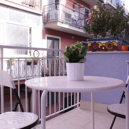 Naxos House Apartment Giardini Naxos Bilik gambar