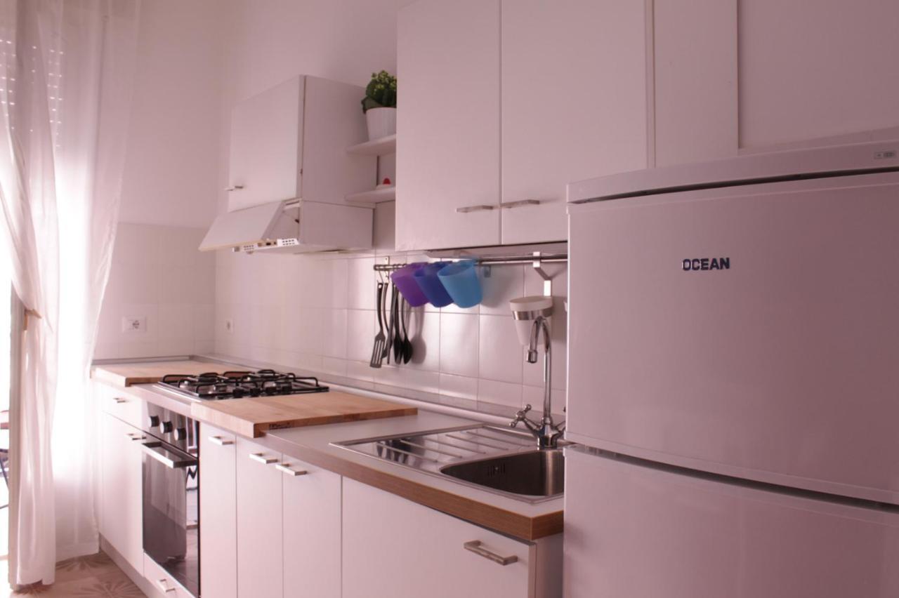 Naxos House Apartment Giardini Naxos Bilik gambar