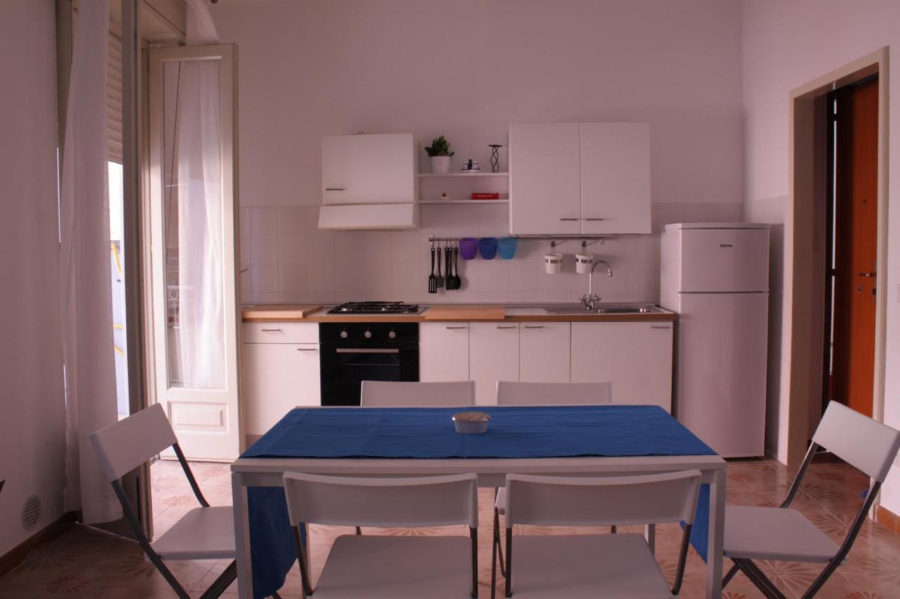 Naxos House Apartment Giardini Naxos Bilik gambar